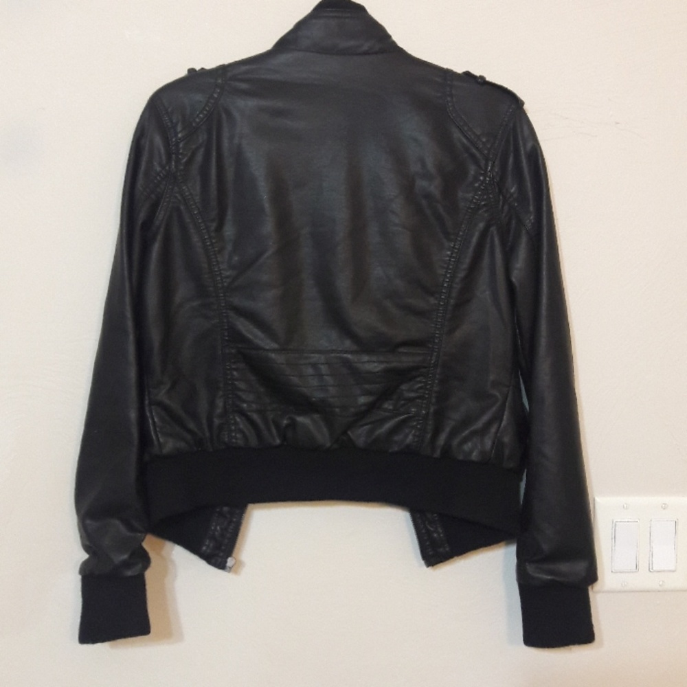 Black Jacket - Picture 3 of 5